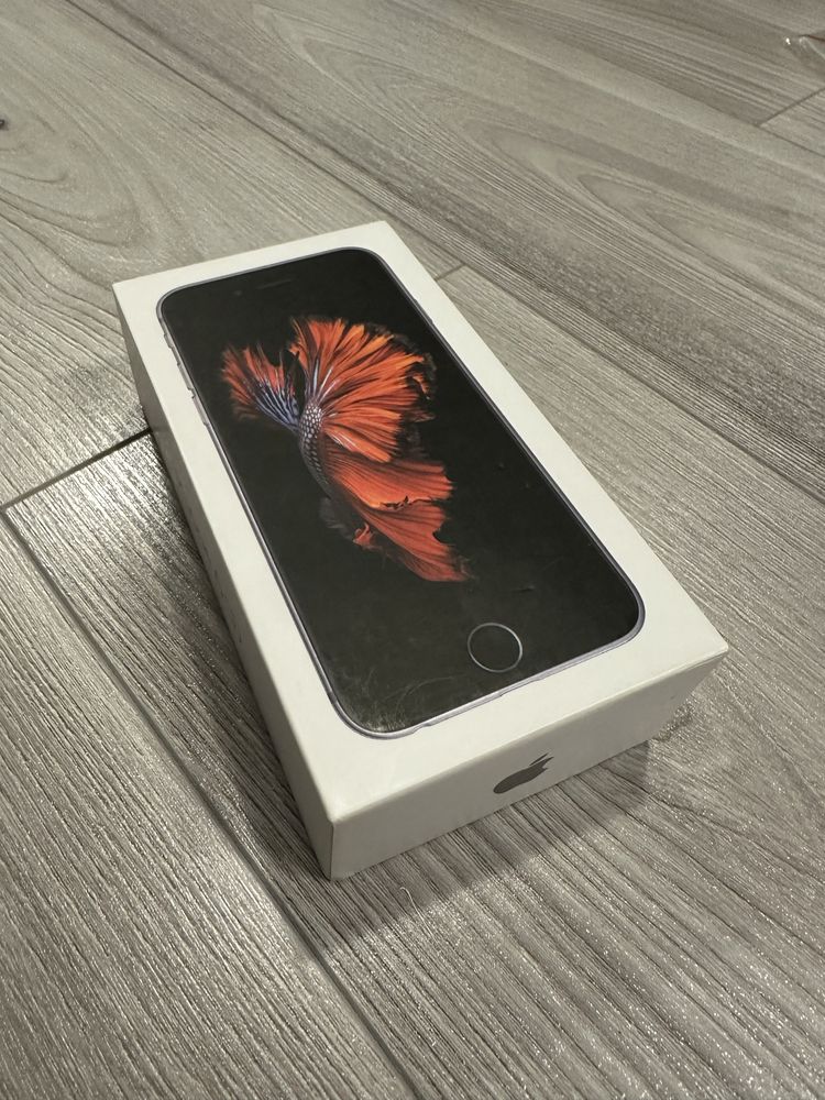 Pudełko do iPhone 6s