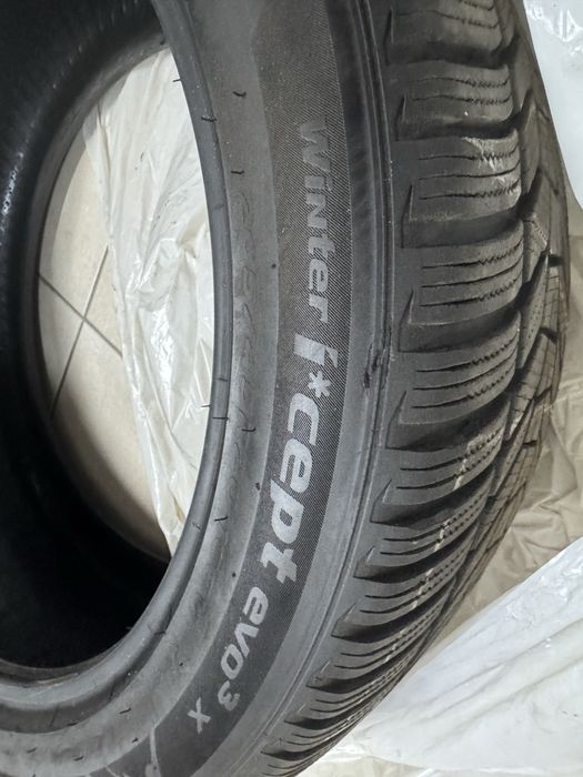 Зимові шини Hankook Winter I*Cept Evo3 X W330A 265/45 R20 108V