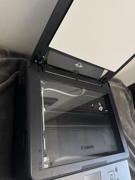 Кольоровий принтер canon TS5040