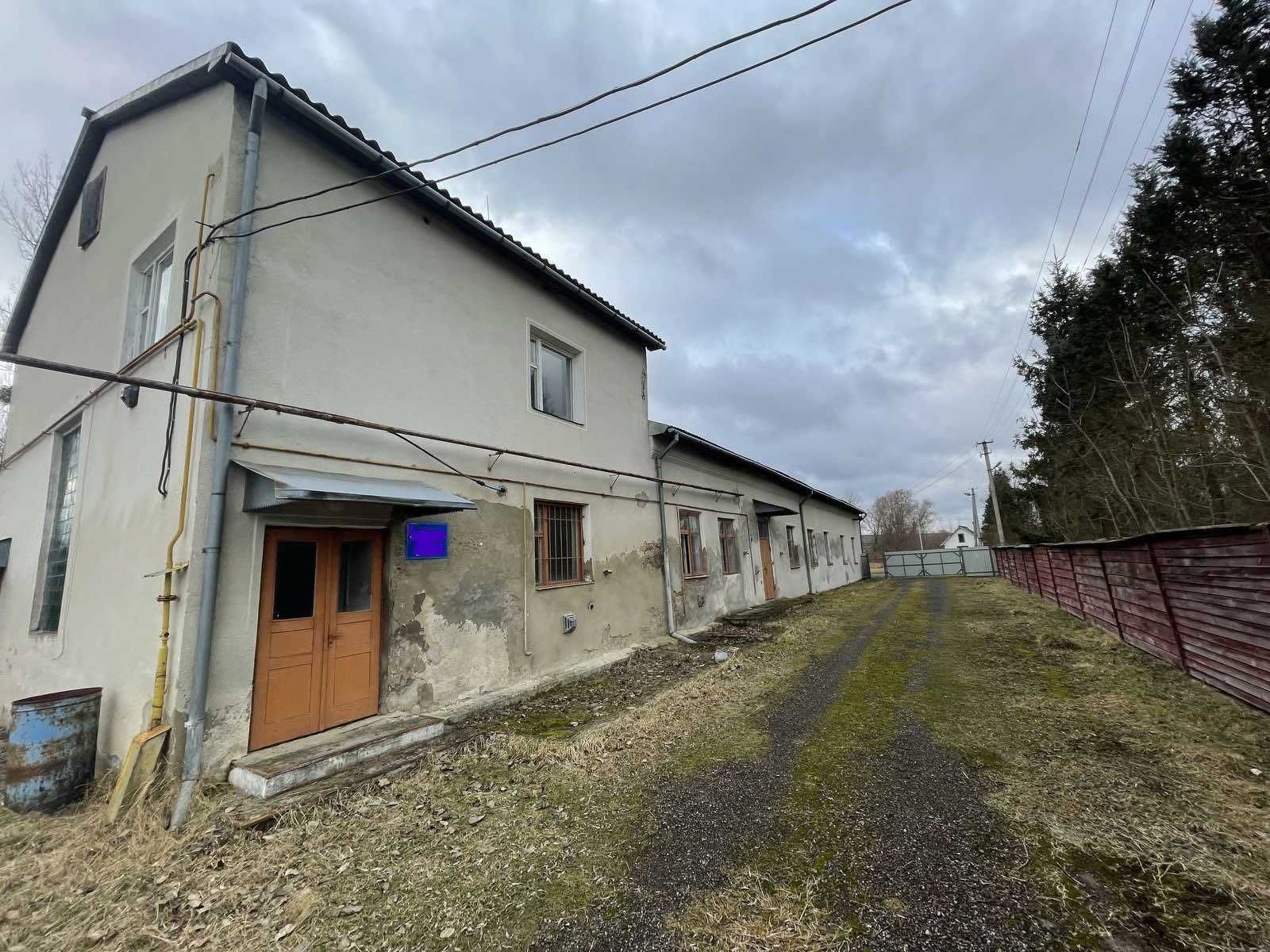 Продаж  виробничо-складського комплексу з житловою інфраструктурою