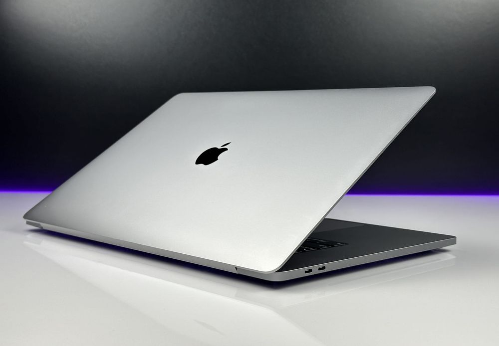 Laptop Apple MacBook Pro 16 A2141 | i9-9880H / 64GB / 1TB / Radeon /US