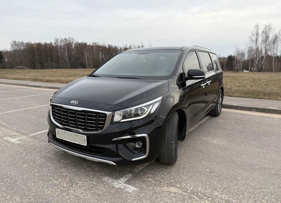 Kia Carnival 2.2 CRDi  2020 рік 8 місць
