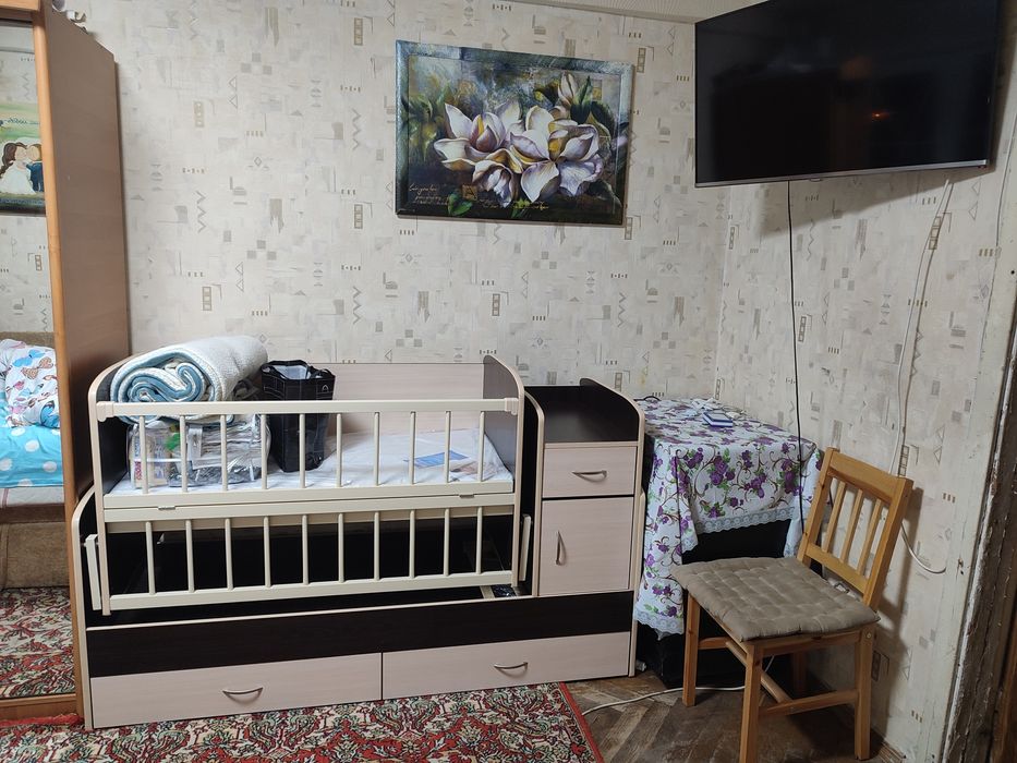 Дитяче ліжечко трансформер