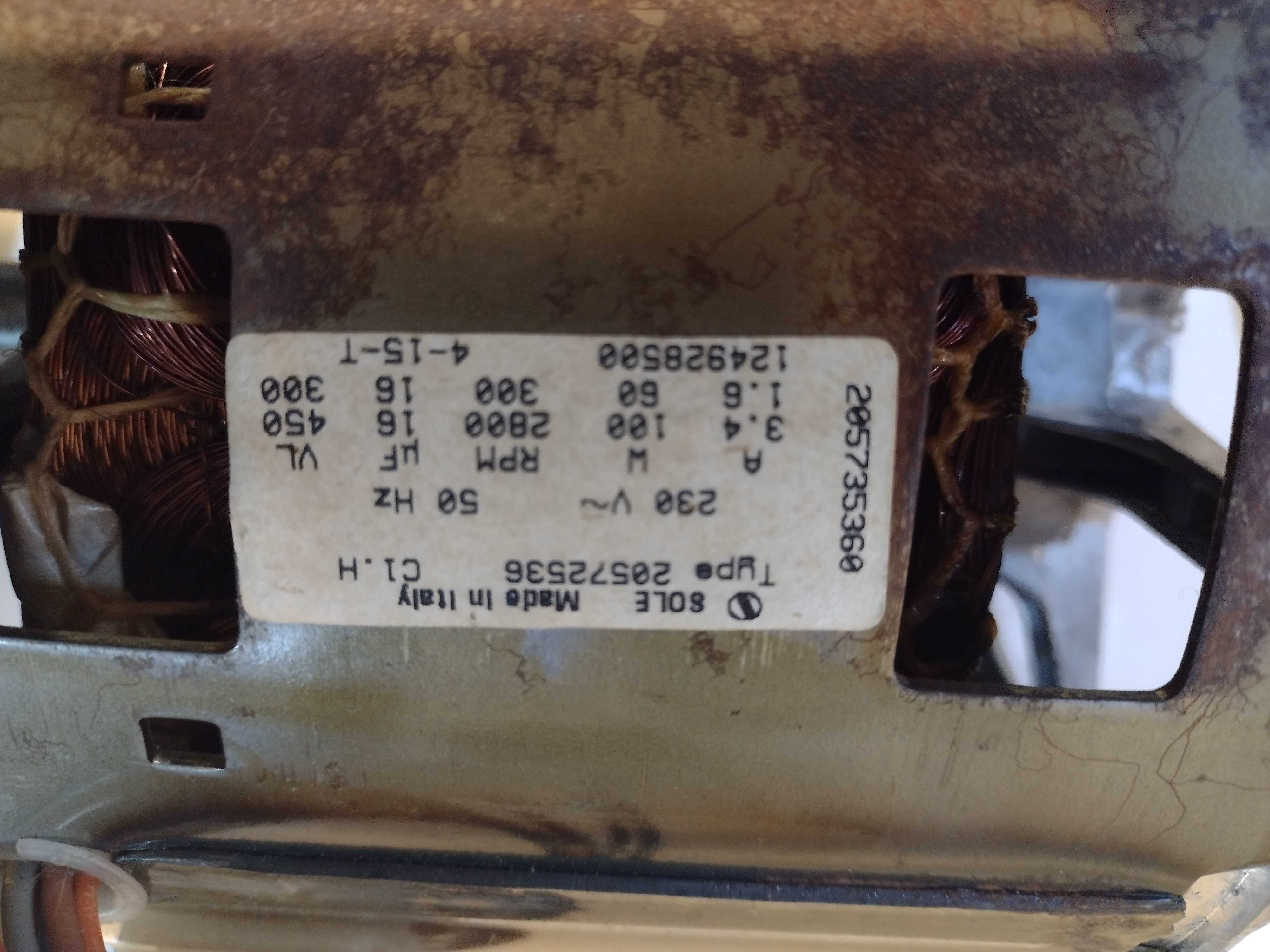 Kondensator, elektrozawór,pompa wody pralki Zanussi FLS572C