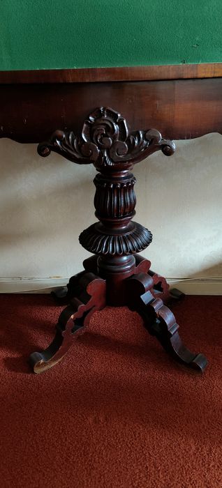 Mesa de jogo antiga