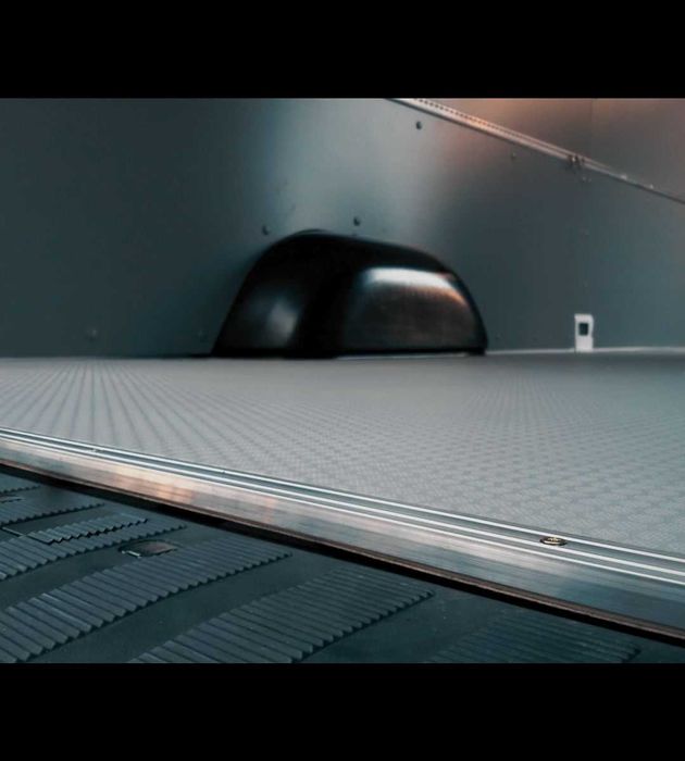 Podłoga antypoślizgowa nv300 L1 / siatka / brąz / 9 mm