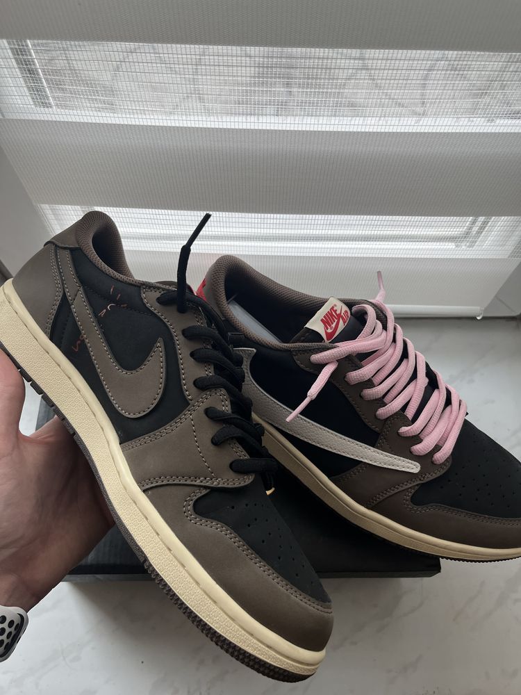 Nike air jordan 1 x Traviss Scott