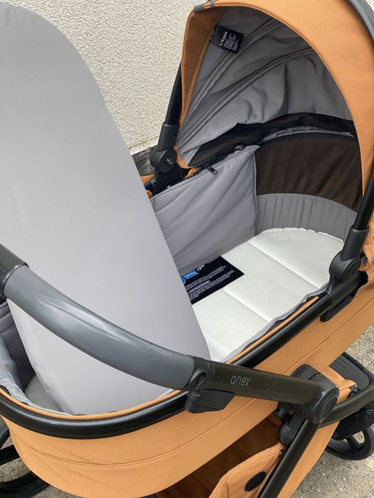 Продам коляску anex L/type