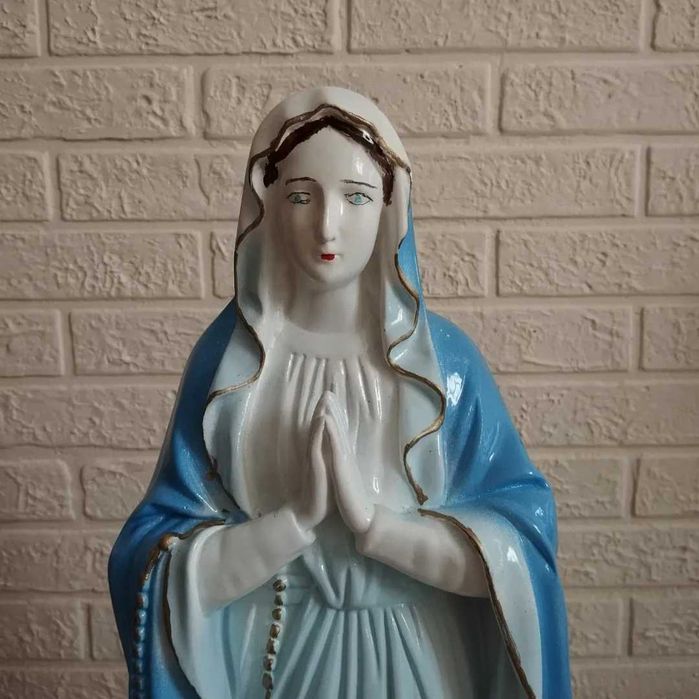 релігійні статуетки