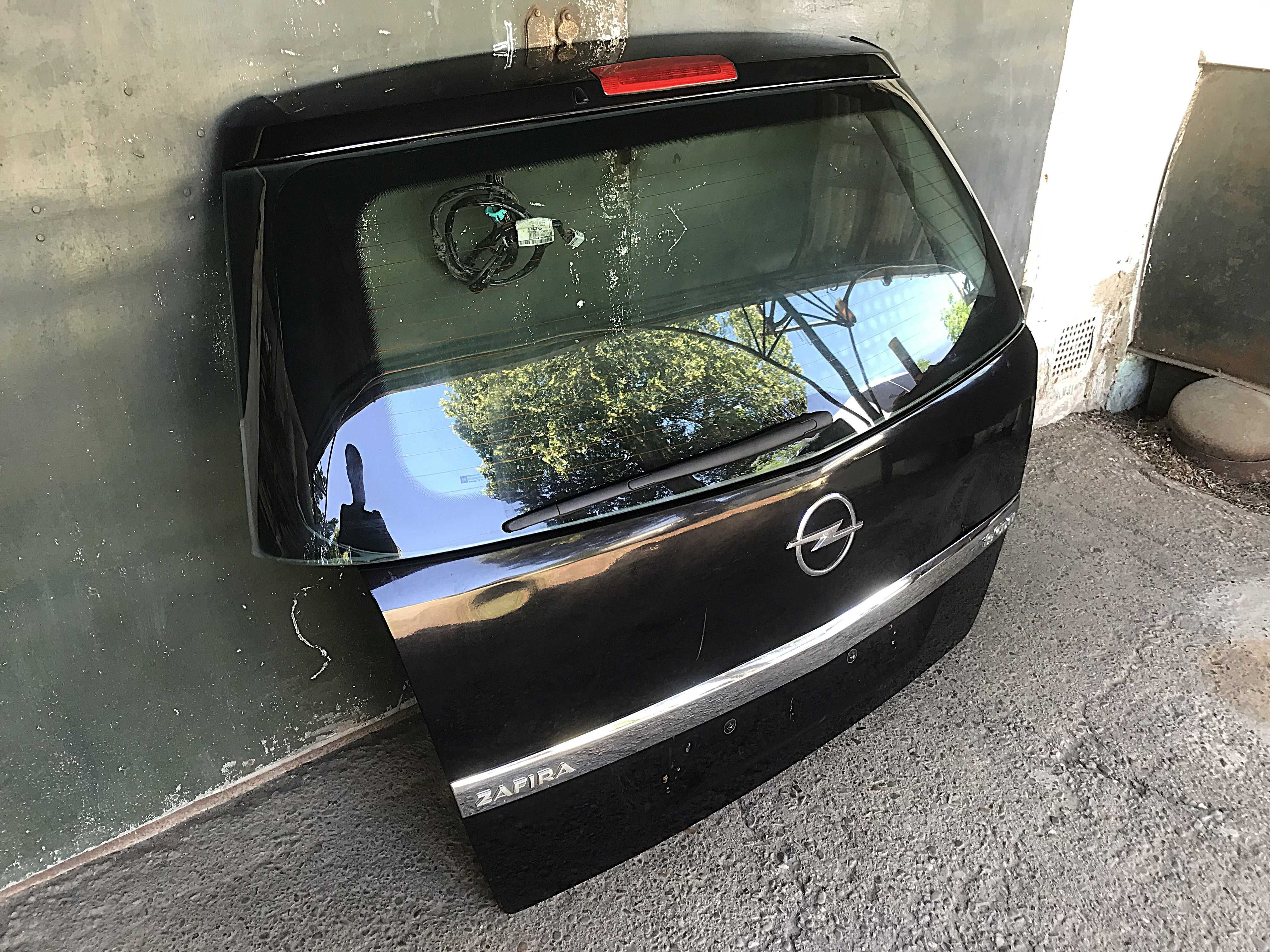 Кришка багажника Opel Zafira B (ляда)