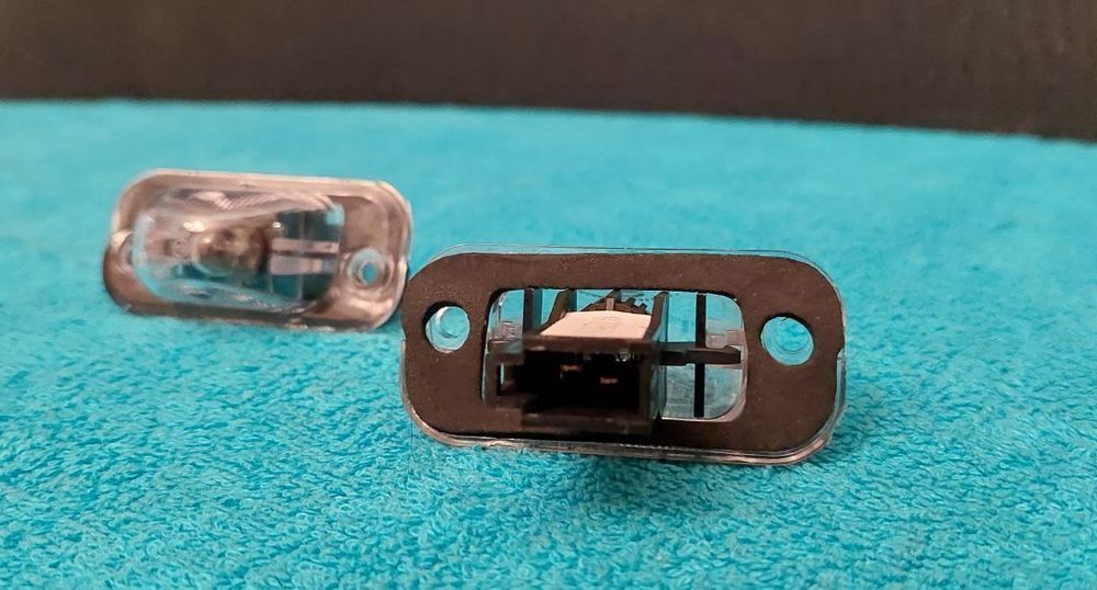 Luz matrícula Volkswagen Golf 2 Jetta - 2 peças