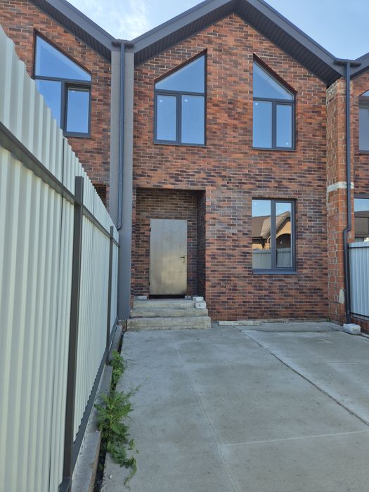 Продам дом таунхаус