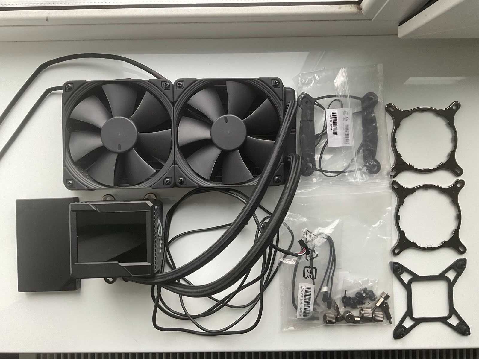 Система рідинного охолодження ASUS ROG RYUJIN II 240