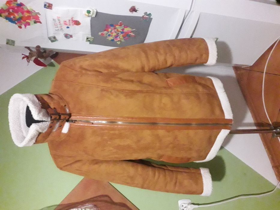 Śliczny kożuch kurtka ciepła futerko 44