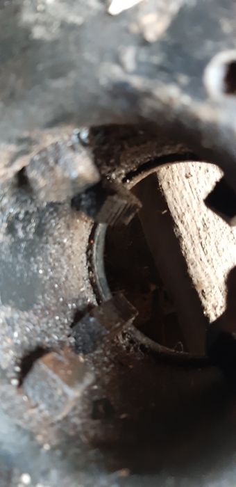 Регулируемый трубный клупп 1/2"-2"