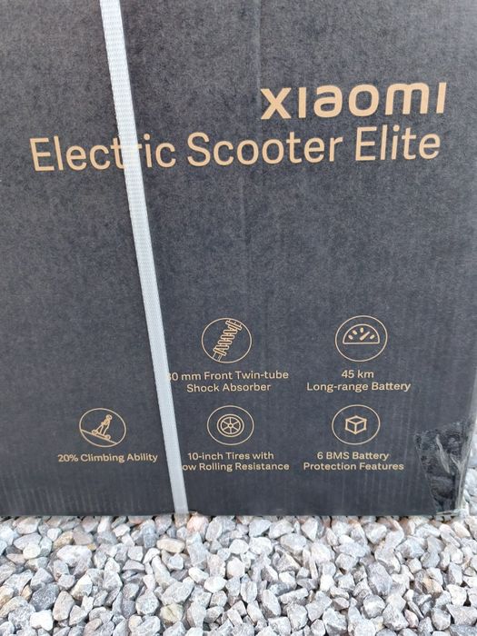 Hulajnoga elektryczna XIAOMI Scooter Elite 45km 400W 10" Czarny