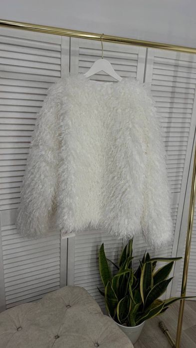 Шуба під ламу, молочний та чорний колір