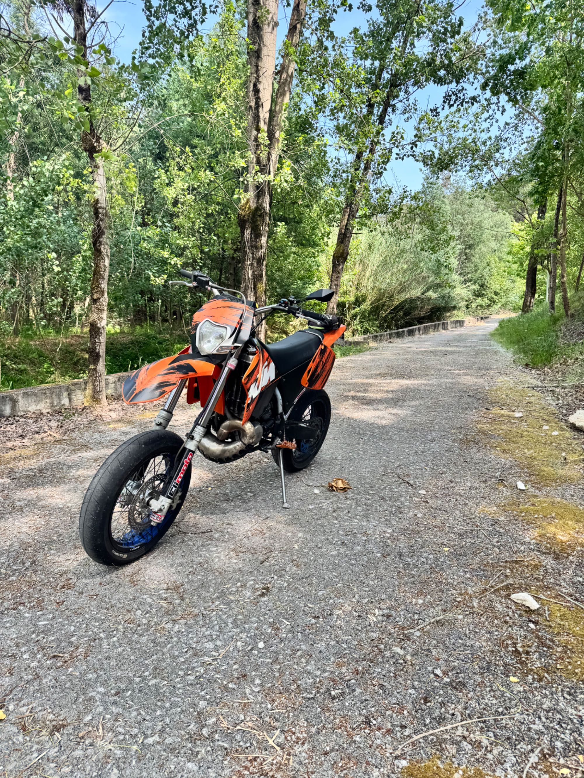 KTM 200 exc em bom estado geral
