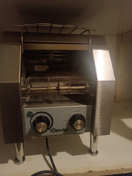 Конвеєрні тостери