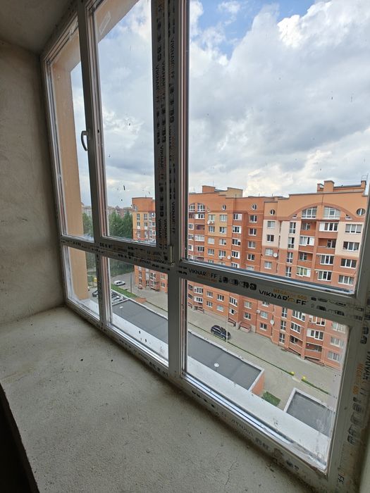 Продаж 2к. Поряд з парком!