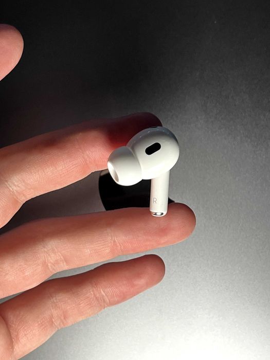 Магазин б/у Правий AirPods Pro 2 A2698 Lightning A2699, A2700 Оригинал