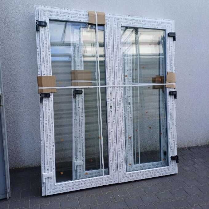 Drzwi PCV ZEWNĘTRZNE DWUSKRZYDŁOWE 140-210 białe z słupkiem ruchomym
