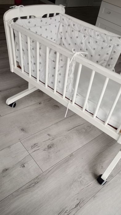 Kołyska, łóżeczko drewniane