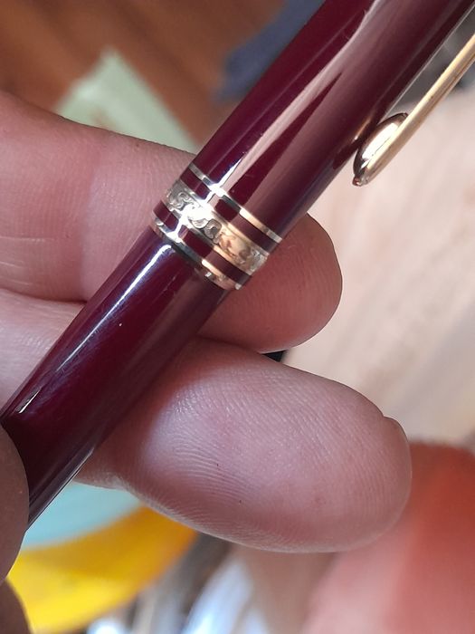 Caneta Montblanc Meisterstuck bordô