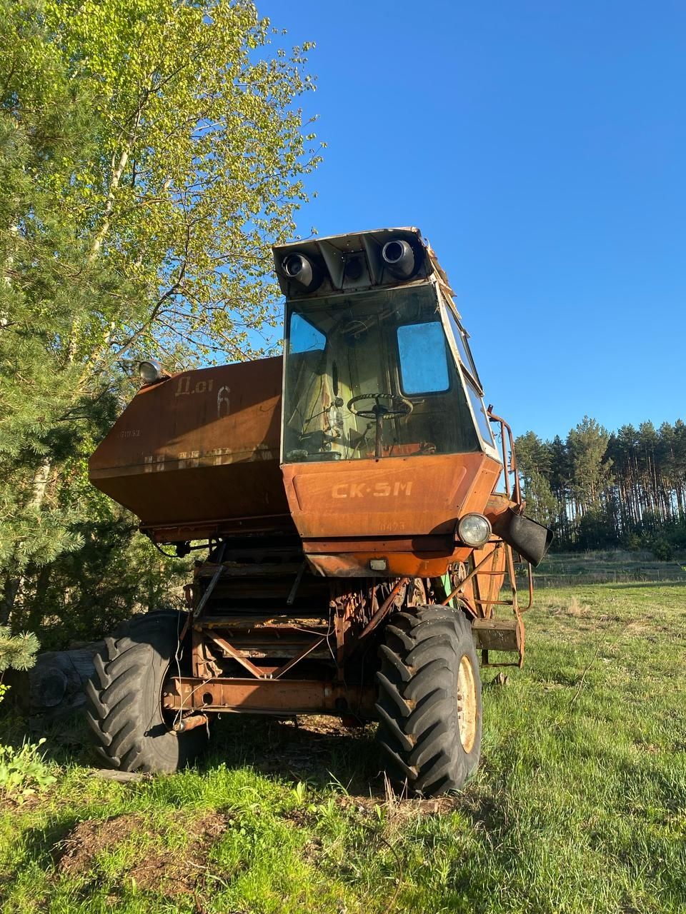 Комбайн Нива 80000грн.