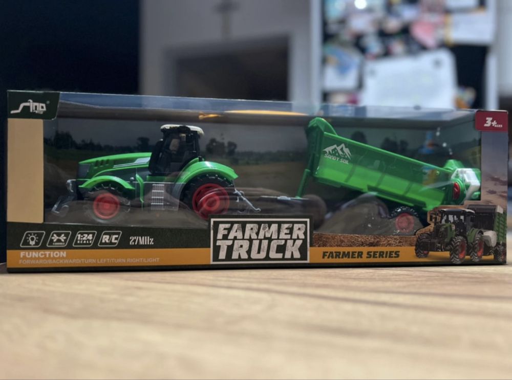 Zdalnie sterowany traktor
