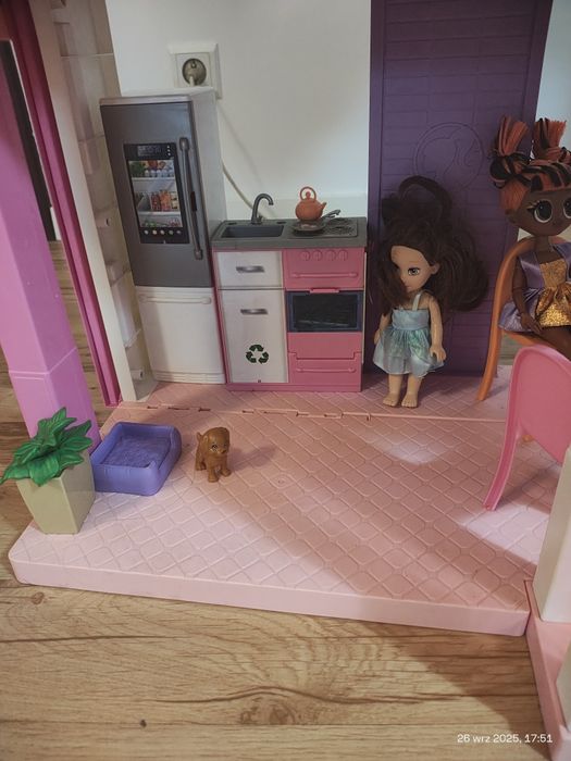 Barbie domek Dreamhouse mega zestaw w świetnej cenie.