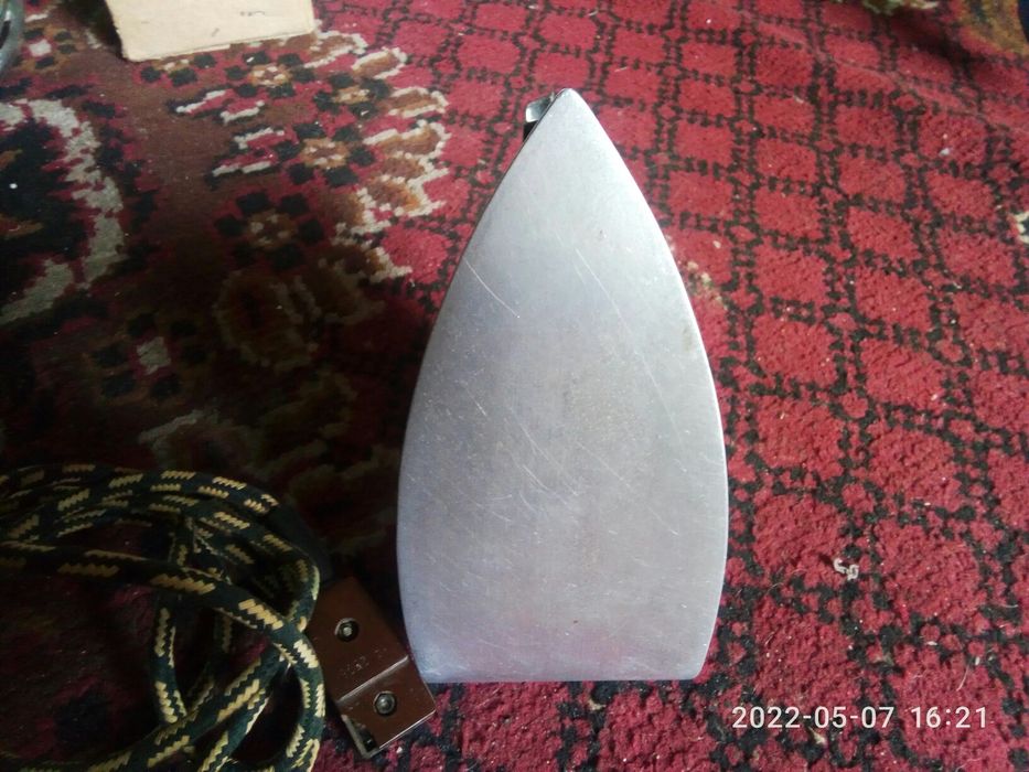 Утюг складной дорожный ут400