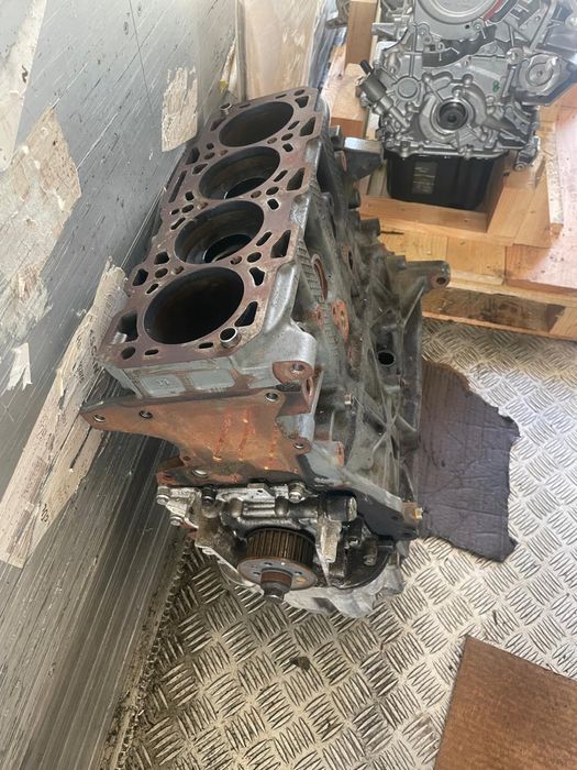 Dół silnika blok Jeep Cherokee 2.2 LAU61