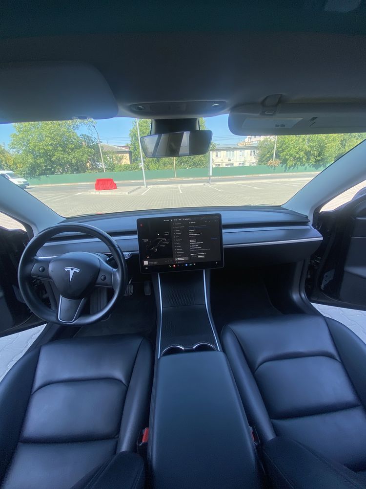 Tesla Model 3 Long Range