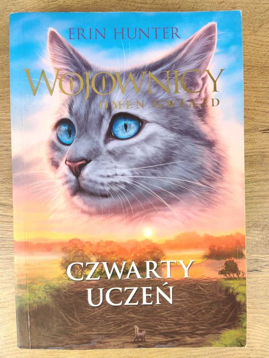 Czwarty uczeń / Erin Hunter