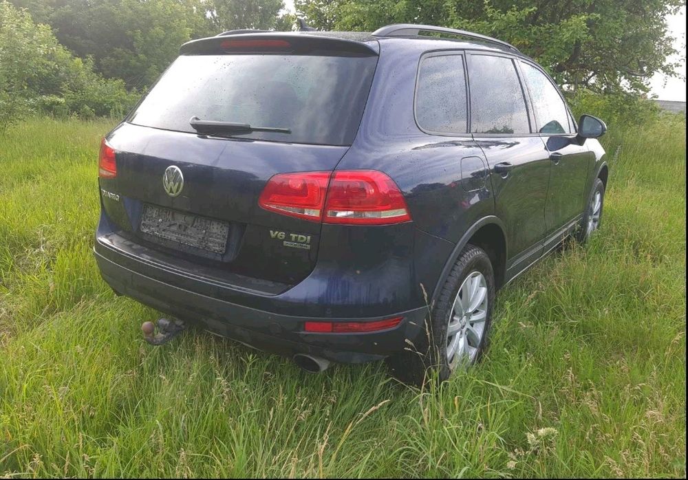 Бампер кріплення бампера кронштейн Туарег таурег VW Volkswagen Touareg