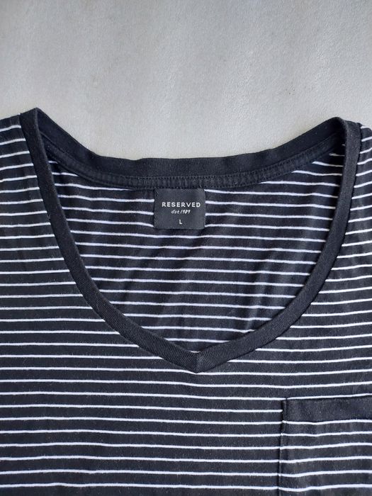 Koszulka, t-shirt, RESERVED czarny w paseczki– Rozmiar L InPost