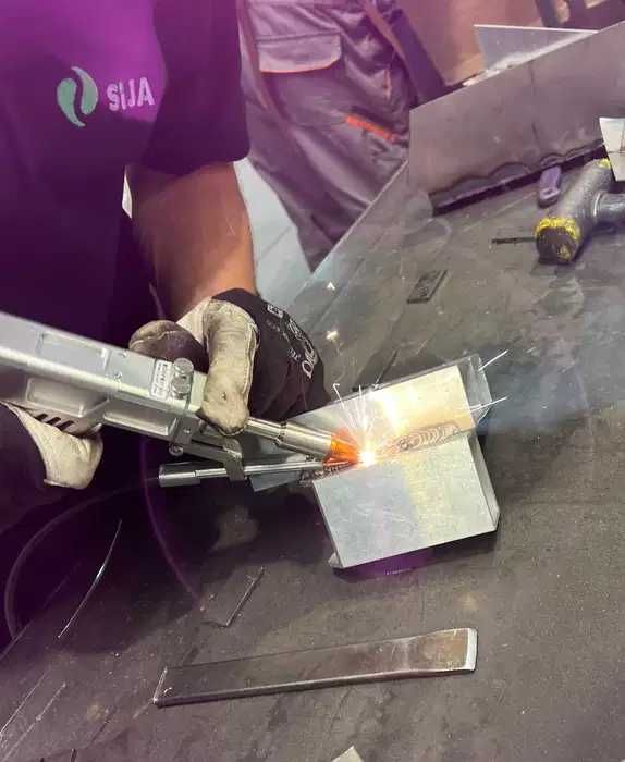 Spawarka laserowa ręczna 1,5kW 3w1 1500W FV23% SIJA Polskie menu