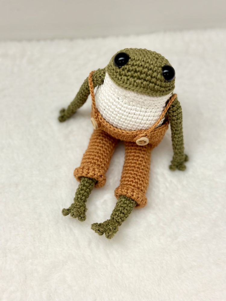 sapo em croché / amigurumi