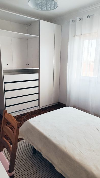 Quarto para alugar em Mem Martins
