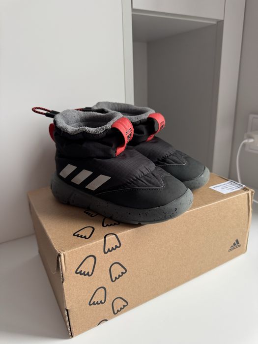 Дутіки Adidas осінь зима 25,5 розмір