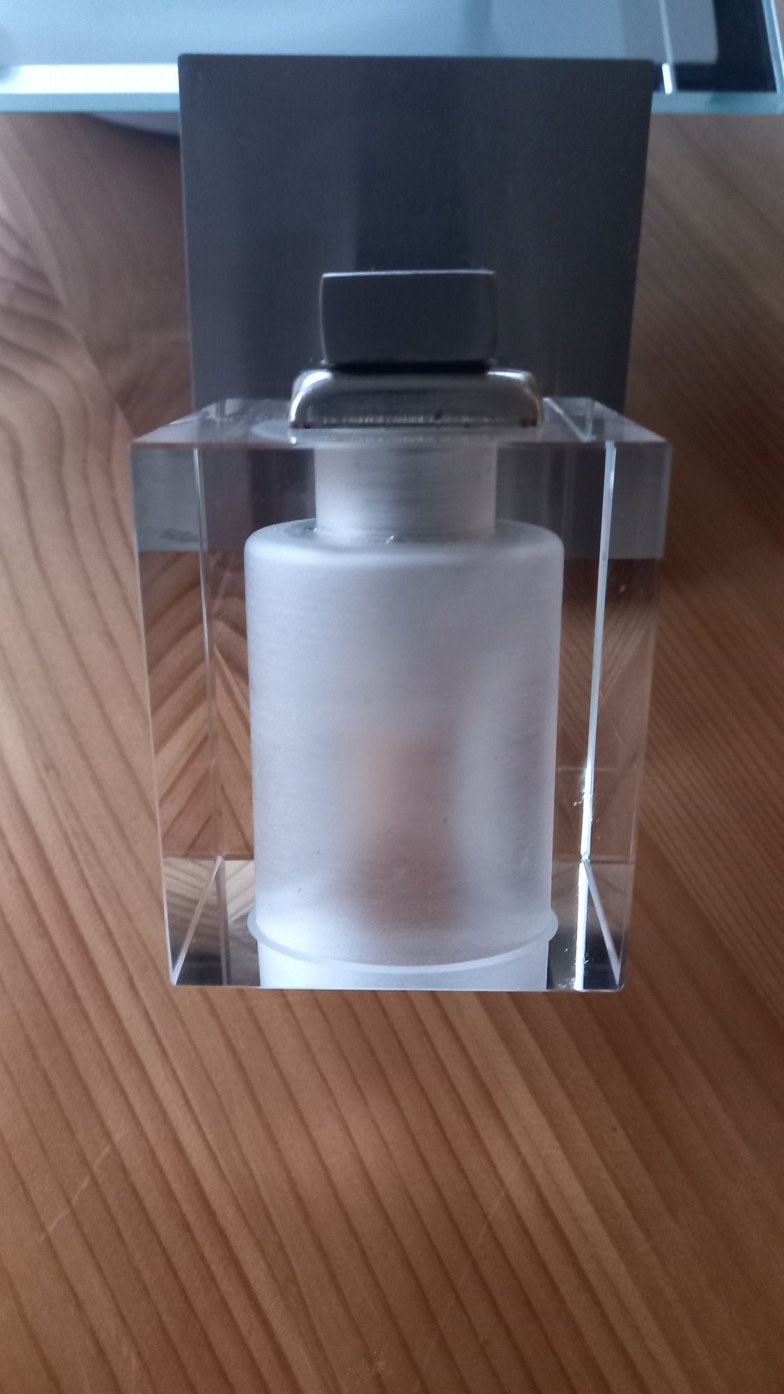Lampy łazienkowe
