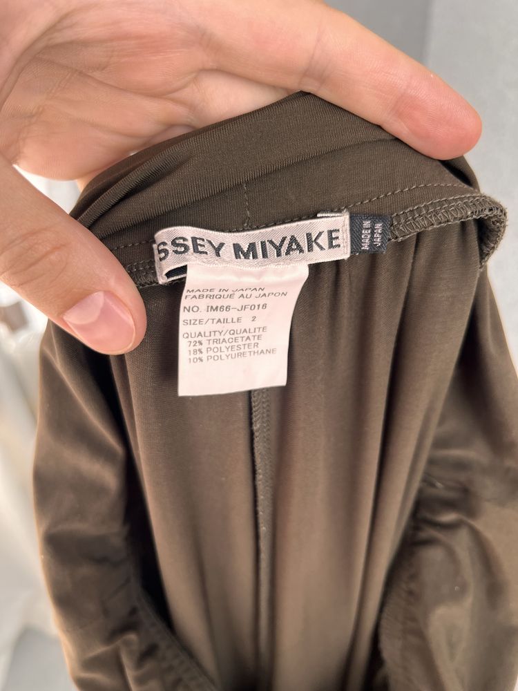 Брюки кюлоти Issey Miyake