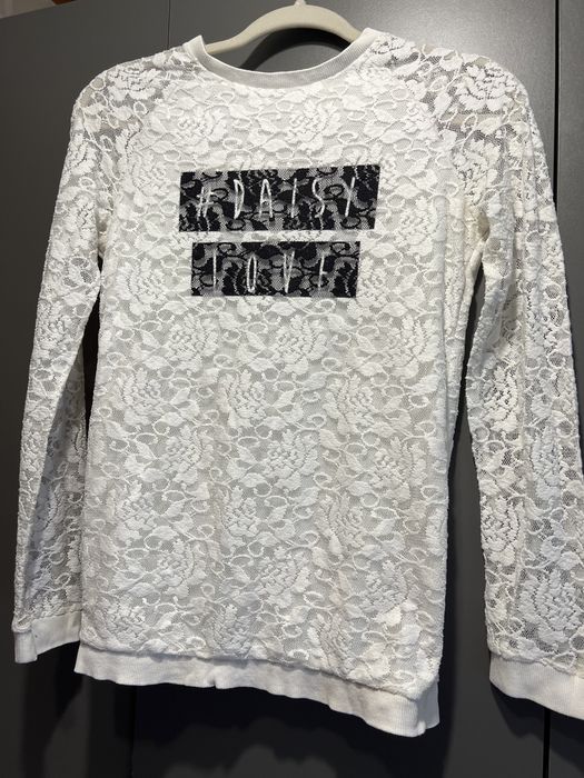 Кофта жіноча біла