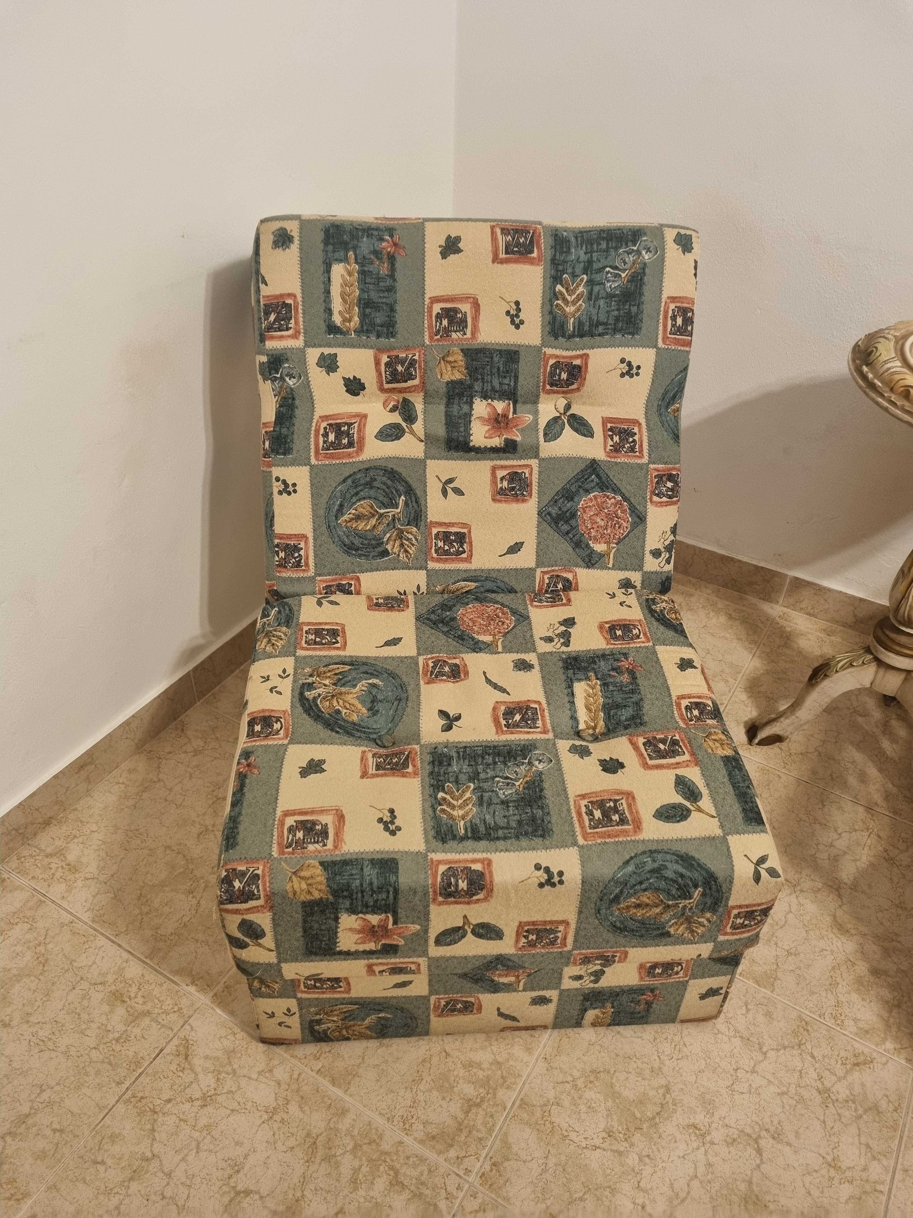 Sofa ,cama e um puff