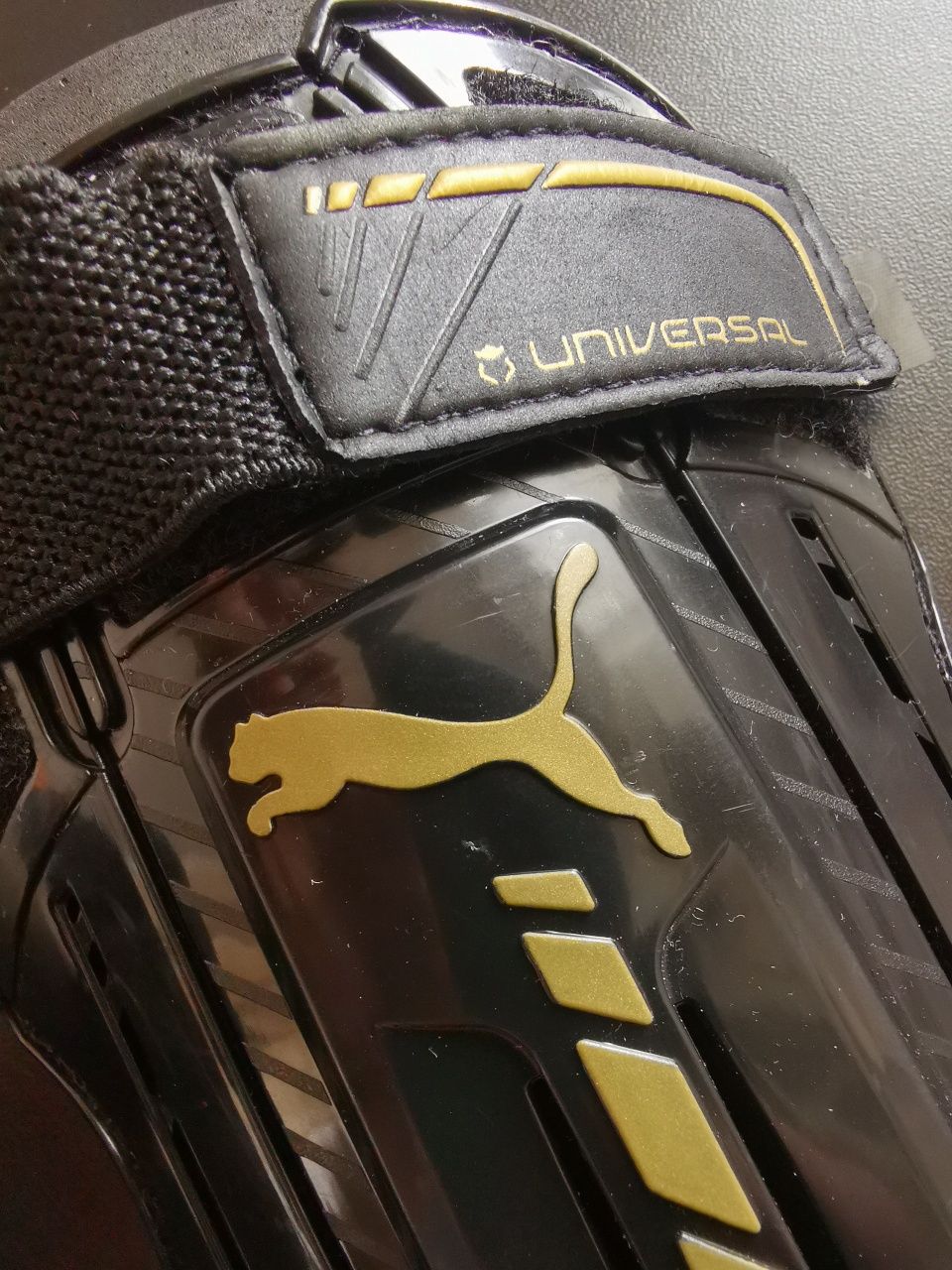Футбольні щитки | Puma Universal Shin Guards - Black/Gold