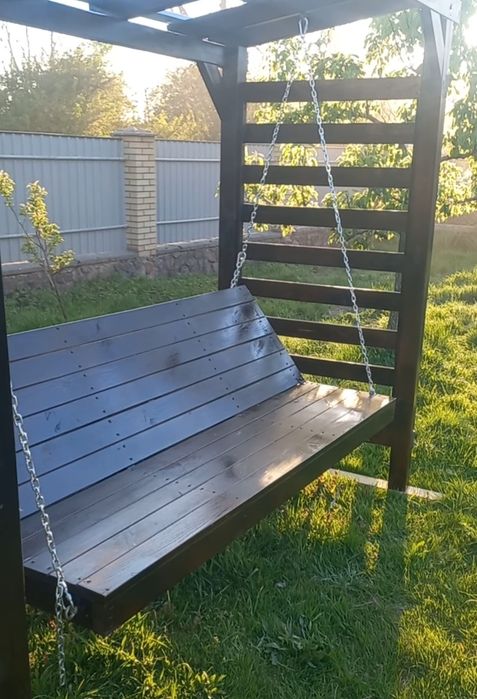 Гойдалка дерев'яна