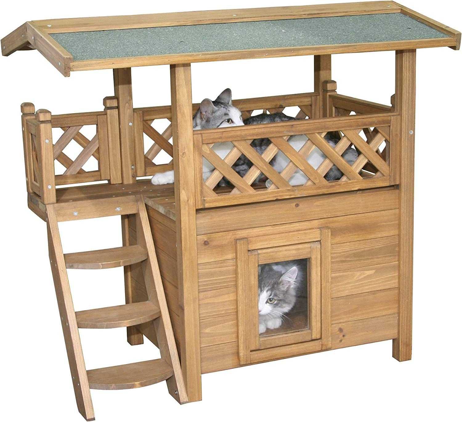 Drewniany domek dla kota