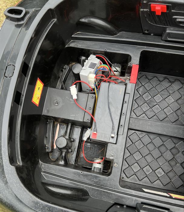 Mercedes AMG auto autko samochód elektryczny akumulatorowy dla dziecka