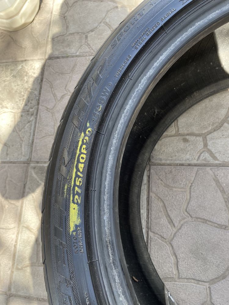 Пара Bridgestone 275/40/20